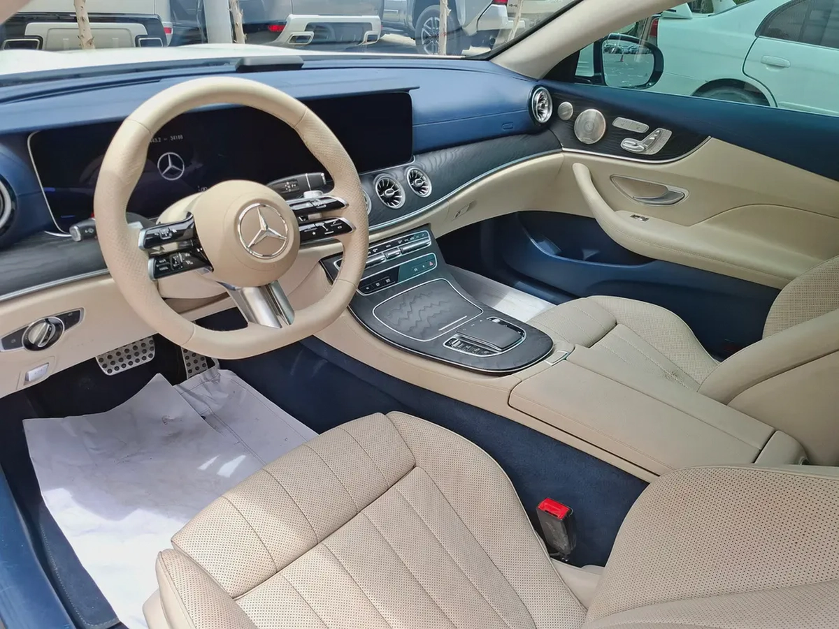 2023 Mercedes-Benz E 300 4MATIC - Korean Specs --10-10