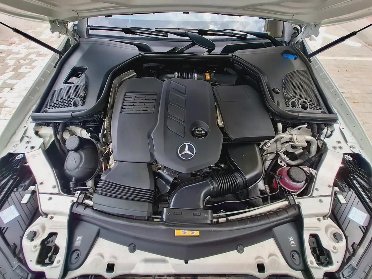 2023 Mercedes-Benz E 300 4MATIC - Korean Specs --18-18