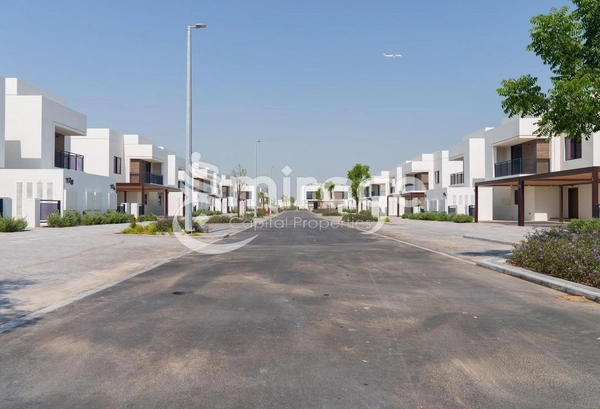 Double Row 2BHK | Prime Location |Full Facilities
