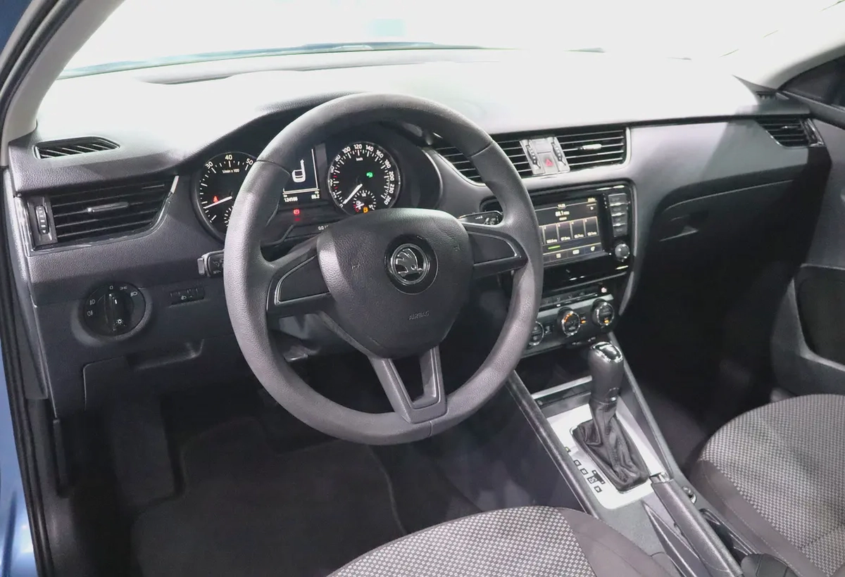 TSI Turbo . GCC Specs . Excellent Condition-7-7