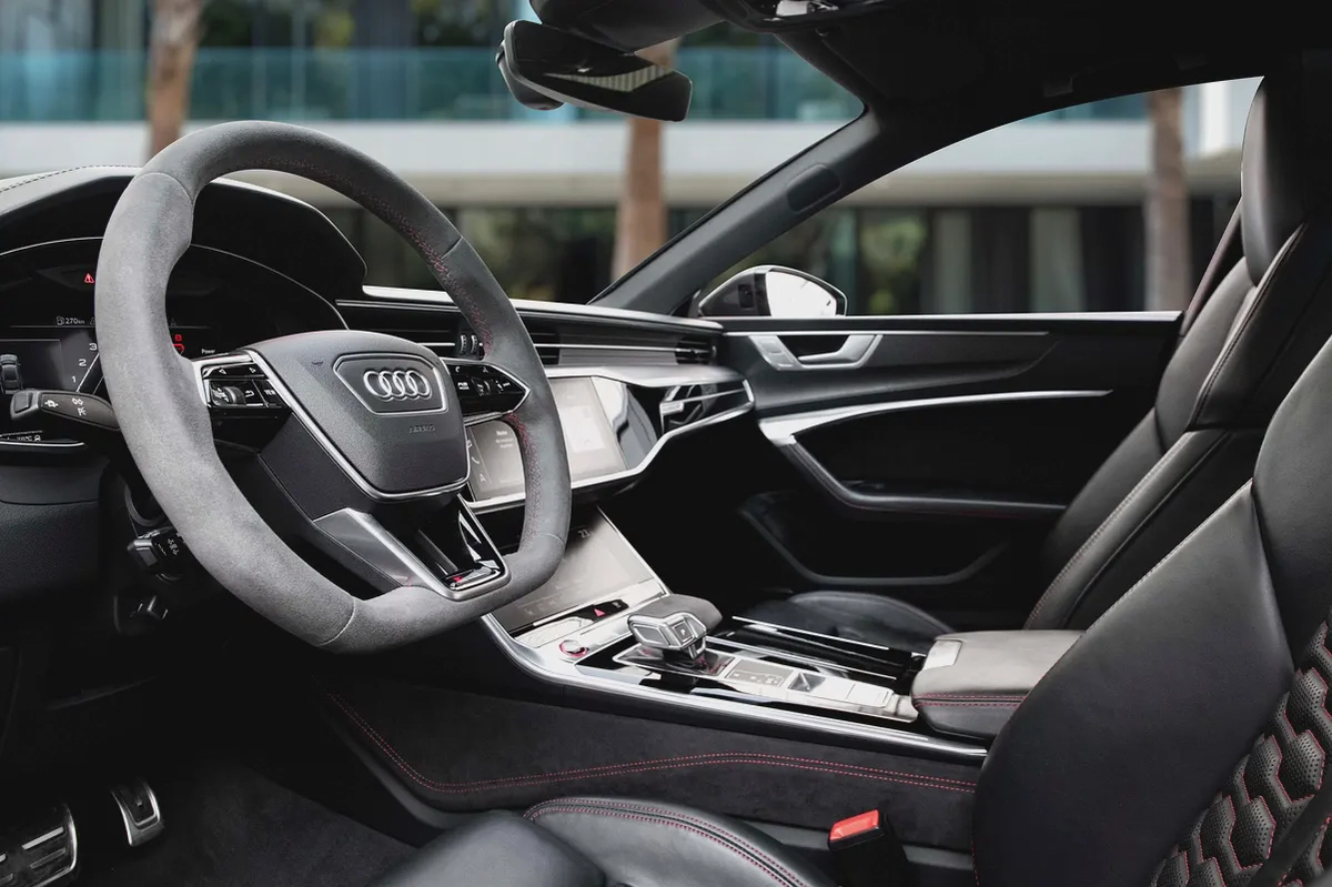 5,680 P.M | RS7 | 0% Downpayment | Perfect Condition!-8-8
