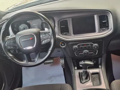 Dodge charger 2022 V8 R/T-9
