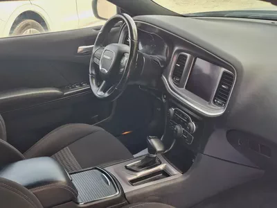 Dodge charger 2022 V8 R/T-12