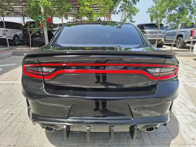 Dodge charger 2022 V8 R/T-4