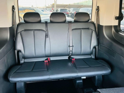 Hyundai Staria 11 seat-10
