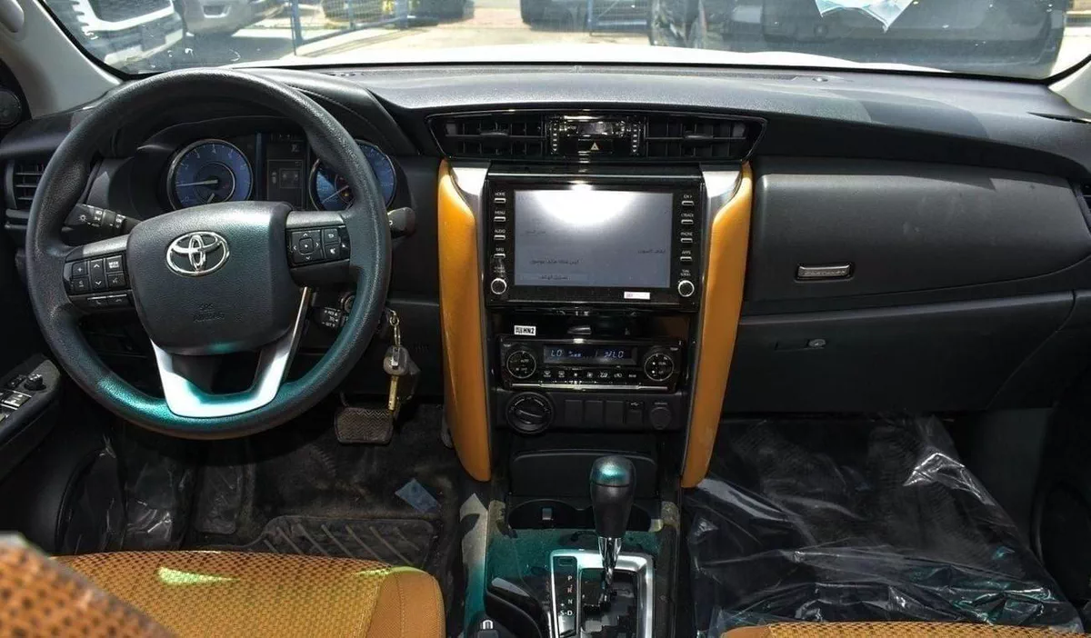 Toyota Fortuner GX2 Toyota fortuner 2.7L petrol 4x2 MY2023-4-0