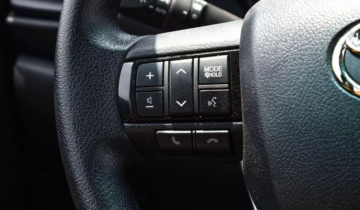 Toyota Fortuner GX2 Toyota fortuner 2.7L petrol 4x2 MY2023-7-0