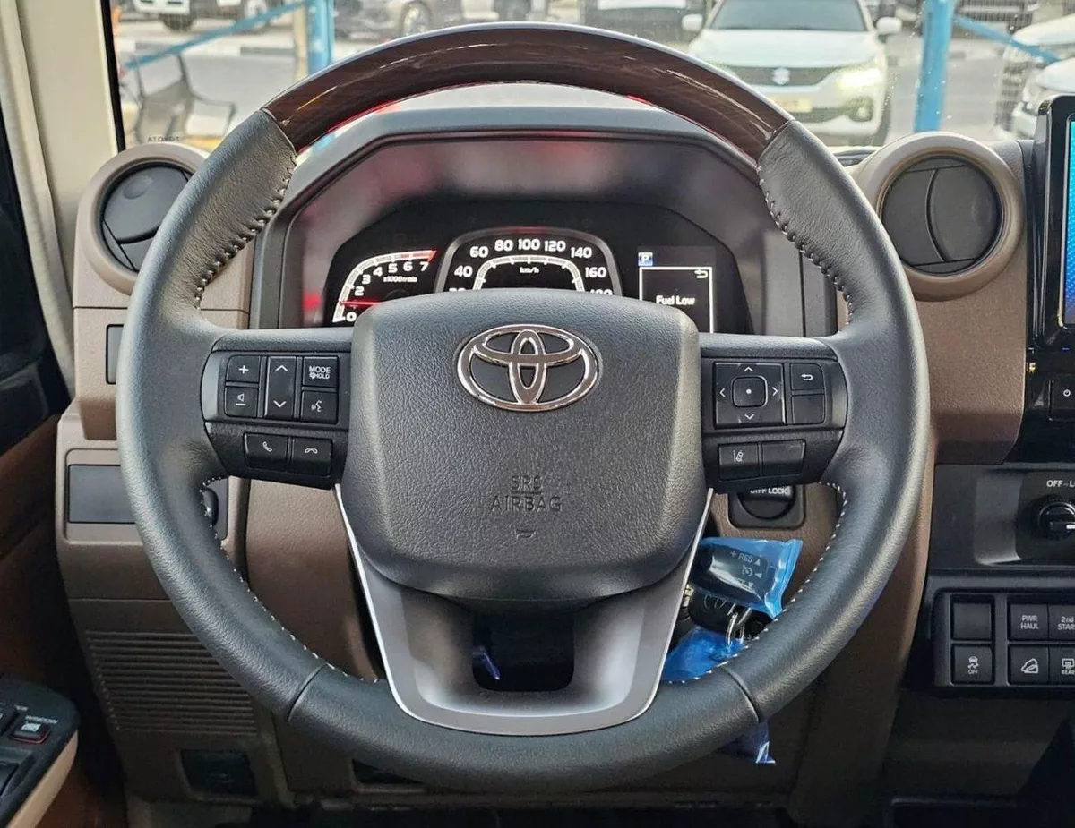 Toyota Land Cruiser 70 LC76 LX HARDTOP 5DOOR || 4.0L PETOL A/T 4WD | RADAR | DIFF-LOCK | FULL OPTION (CODE # 76PAFRE)-20-0