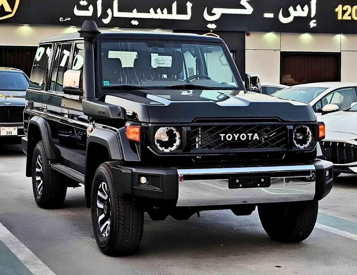 Toyota Land Cruiser 70 LC76 LX HARDTOP 5DOOR || 4.0L PETOL A/T 4WD | RADAR | DIFF-LOCK | FULL OPTION (CODE # 76PAFRE)-2-0