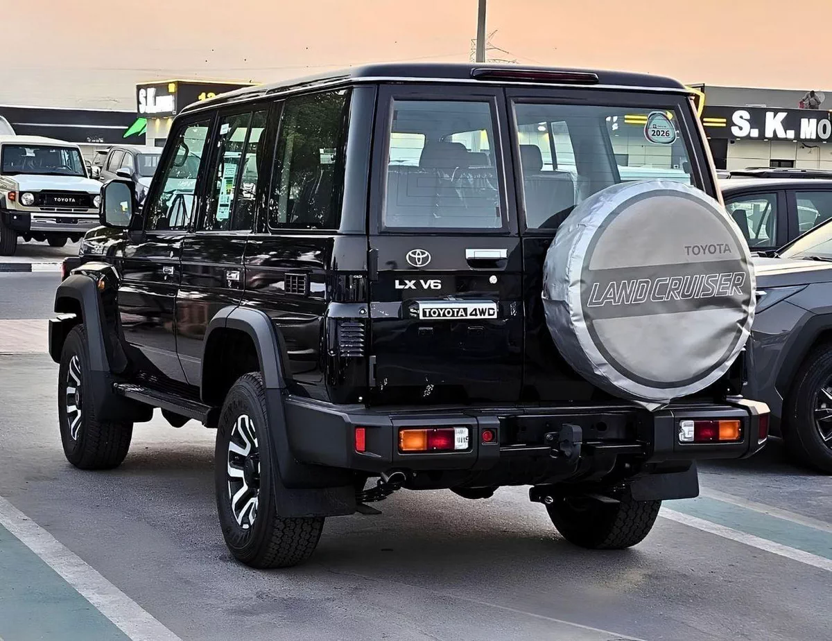 Toyota Land Cruiser 70 LC76 LX HARDTOP 5DOOR || 4.0L PETOL A/T 4WD | RADAR | DIFF-LOCK | FULL OPTION (CODE # 76PAFRE)-5-0