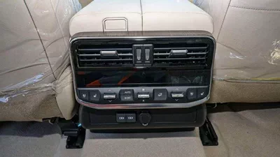 Toyota Land Cruiser VXR 3.3L-12