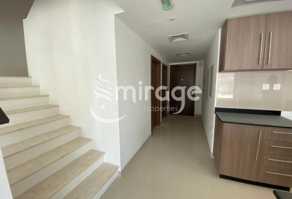 Vacant 3BR TH | Ready To Move | Prime Location