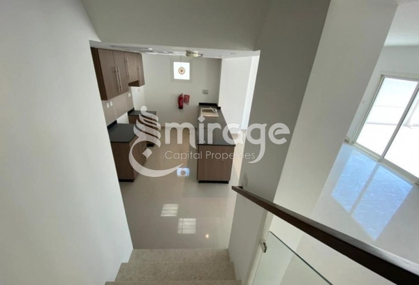 Vacant 3BR TH | Ready To Move | Prime Location