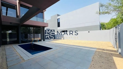 Brand New Stand Alone Villa in Lavish Community.-3