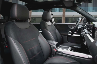 3,036 P.M |  GLB 200 AMG | 0% Downpayment | 2030 WARRANTY/SERVICE-9