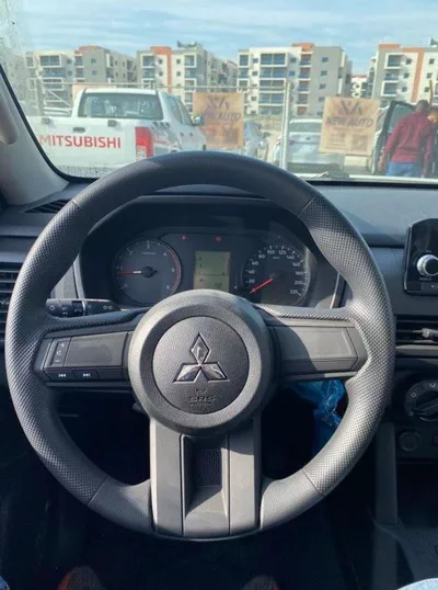 Mitsubishi L200 GLX Mitsubishi GLX L200 Manual Diesel 2024-17