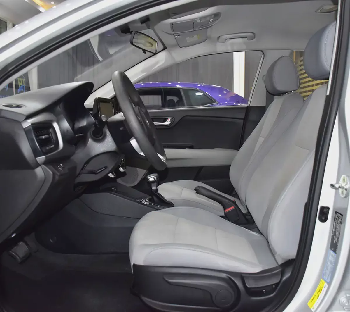 AED 575 EMi at 0% DP | KIA Rio ( 2021 Model ) in Silver Color GCC Specs-9-9