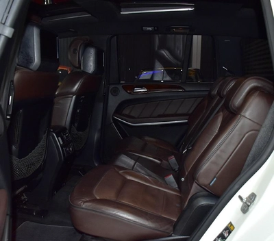 Mercedes Benz GL500 4Matic ( 2013 Model ) in White Color GCC Specs-7