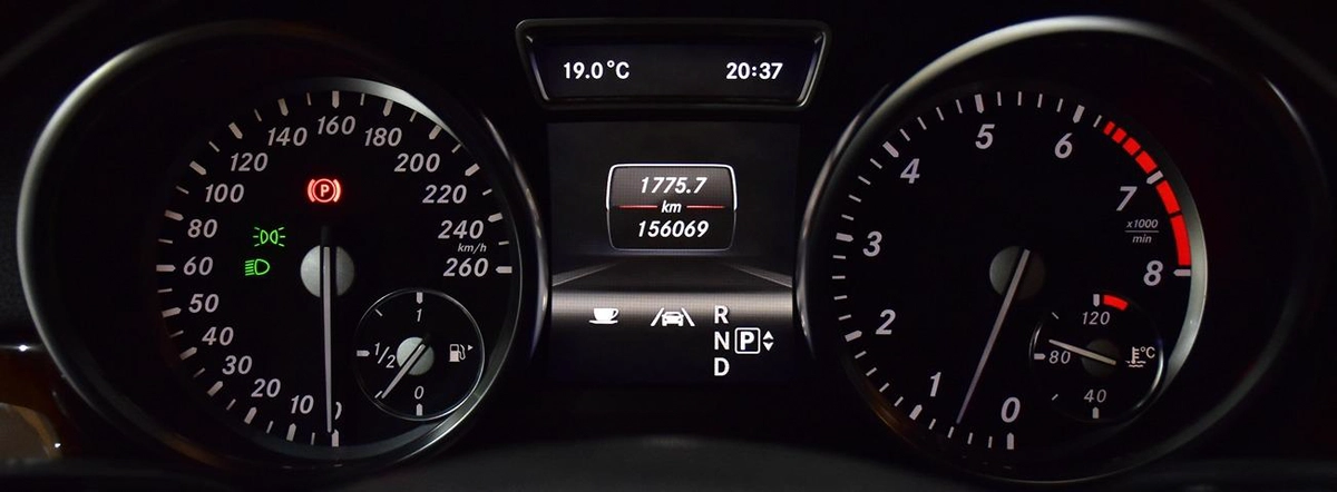 Mercedes Benz GL500 4Matic ( 2013 Model ) in White Color GCC Specs-5-5