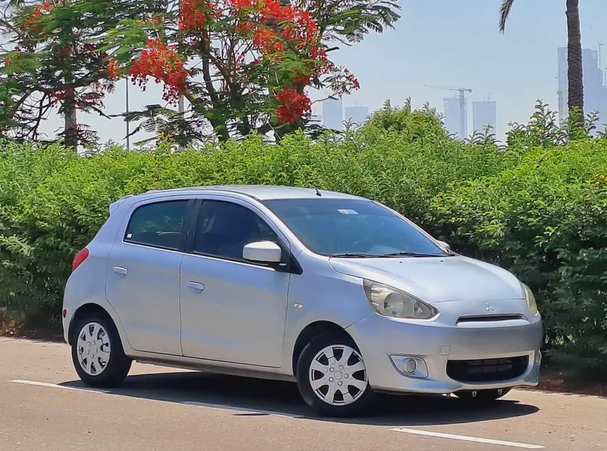 Mitsubishi Mirage 2014 GLX | GCC Specs | Well Maintained
