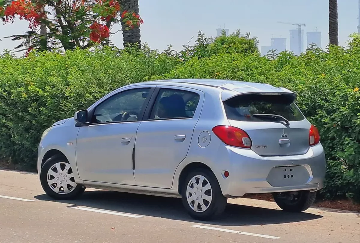 Mitsubishi Mirage 2014 GLX | GCC Specs | Well Maintained-3-3