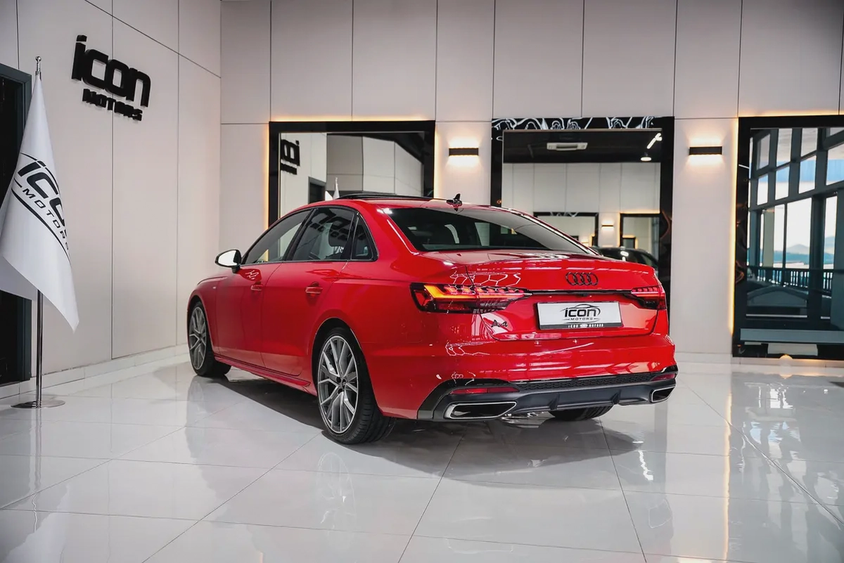 Audi A4 35 TFSI S-line 2023 | GCC Specs | Warranty | Pristine Condition-14-14