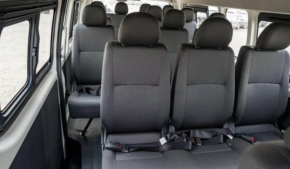 Toyota Hiace GL (LHD) TOYOTA HIACE HR 2.7P MT 16 SEATER MY2025 – WHITE-18-0