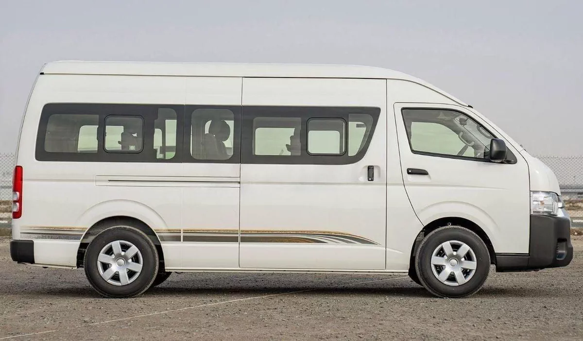 Toyota Hiace GL (LHD) TOYOTA HIACE HR 2.7P MT 16 SEATER MY2025 – WHITE-3-0