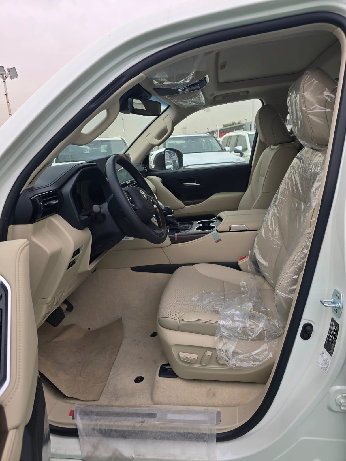 Toyota Land Cruiser LC300 VX 4.0L 2026 | 2026 Model-8-8