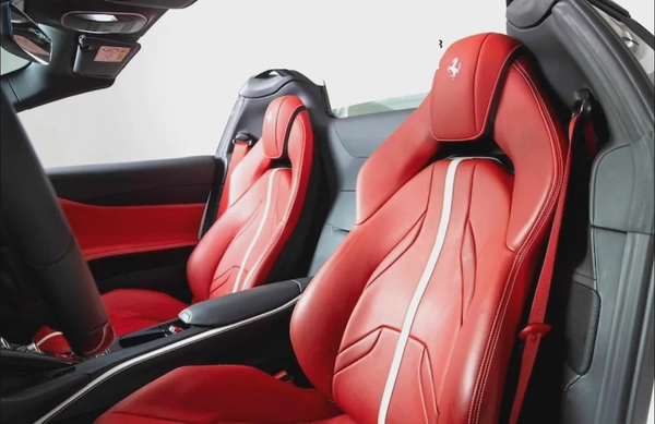 2020 ll Ferrari 812 ll GTS ll Gcc ll Warranty And Service Contract