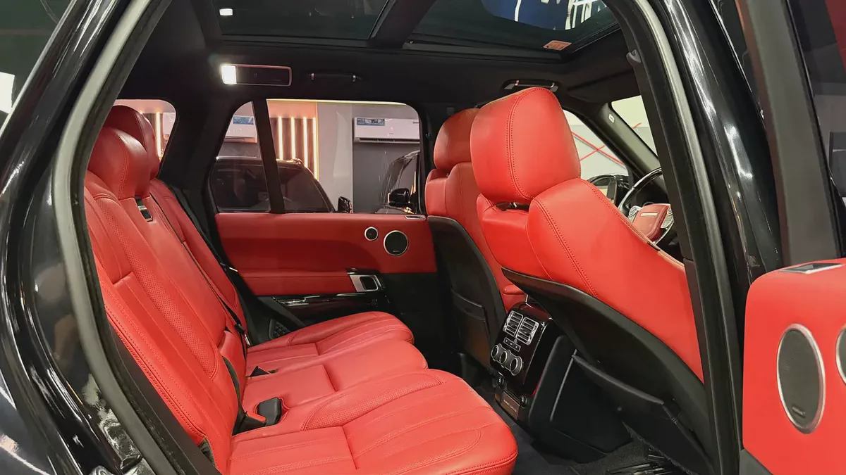 Land Rover Range Rover HSE 2017 | GCC Specs | Pristine Condition-10-10