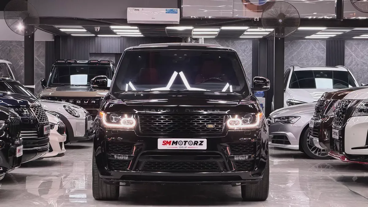 Land Rover Range Rover HSE 2017 | GCC Specs | Pristine Condition-2-2