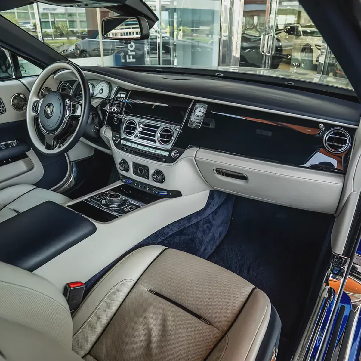 Rolls-Royce Dawn  2017  Pristine Condition-10-10