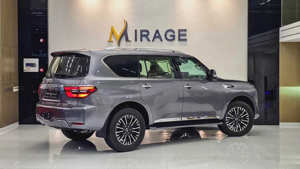 NISSAN - PATROL - LE PLATINUM - V 8 - 2024 MODEL - GCC SPECS - 18000KM - GREY COLOR-15-15