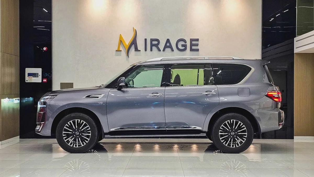 NISSAN - PATROL - LE PLATINUM - V 8 - 2024 MODEL - GCC SPECS - 18000KM - GREY COLOR-17-17