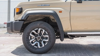 2026 Toyota Land Cruiser LC76 2.8L AT Diesel (Beige-Brown) Full Option-5