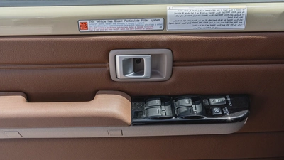 2026 Toyota Land Cruiser LC76 2.8L AT Diesel (Beige-Brown) Full Option-8