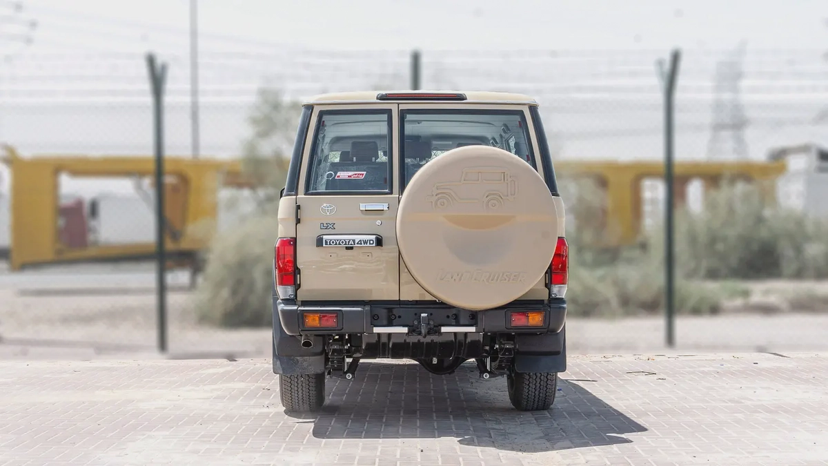 2026 Toyota Land Cruiser LC76 2.8L AT Diesel (Beige-Brown) Full Option-4-4