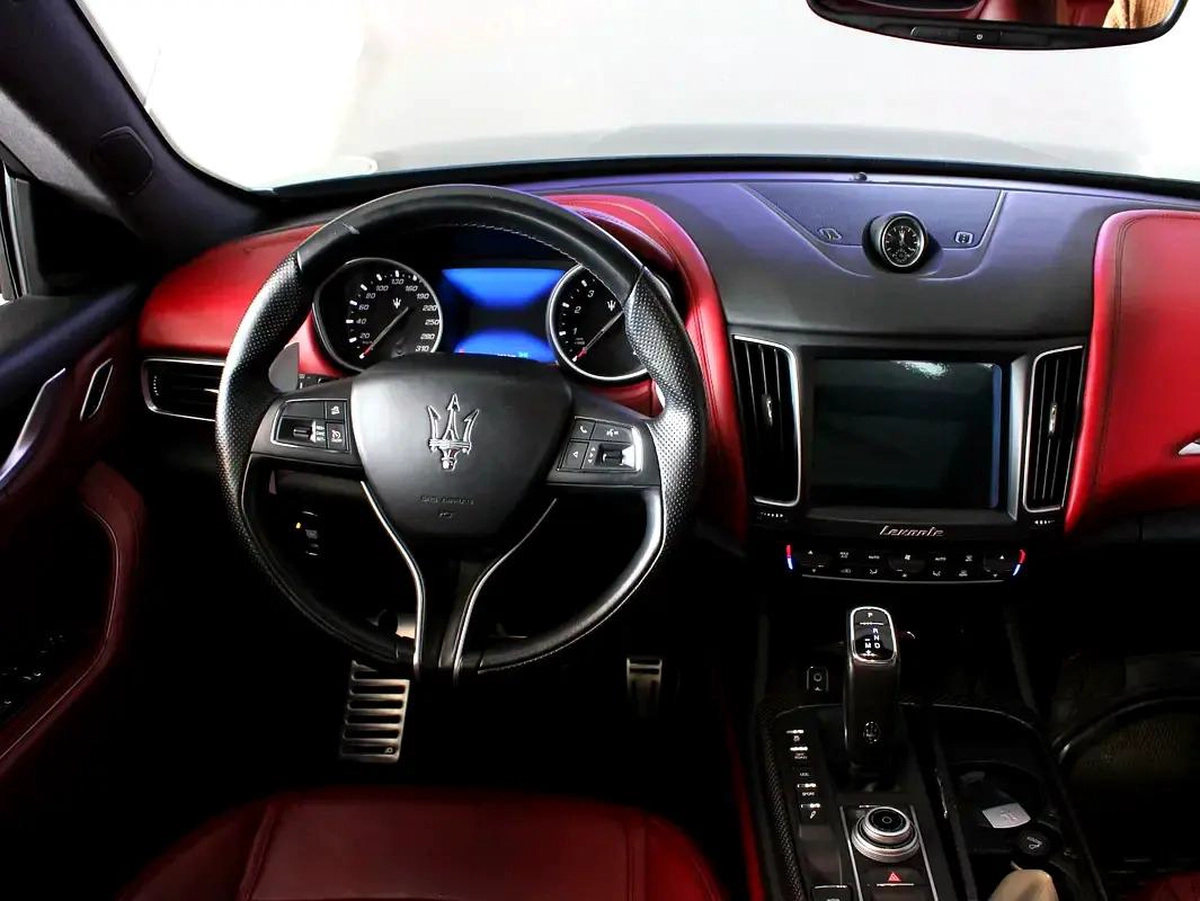2019 - Maserati Levante SQ4 - GCC-10-10