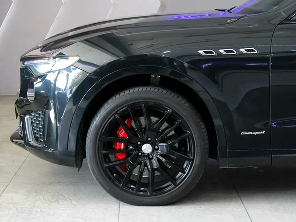 2019 - Maserati Levante SQ4 - GCC