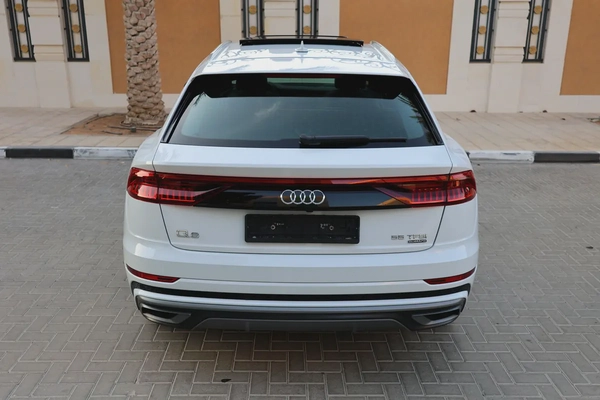 Audi Q8 (55 TFSI Quattro)-2020-72000KM-GCC SPECS