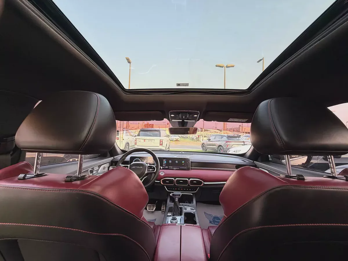 JETOUR X70 PLUS—2024–GCC—FREE ACCIDENT—ORIGINAL PAINT—SERVES AGENCY-UNDER WARRANTE-LOW MILAGE-10-10