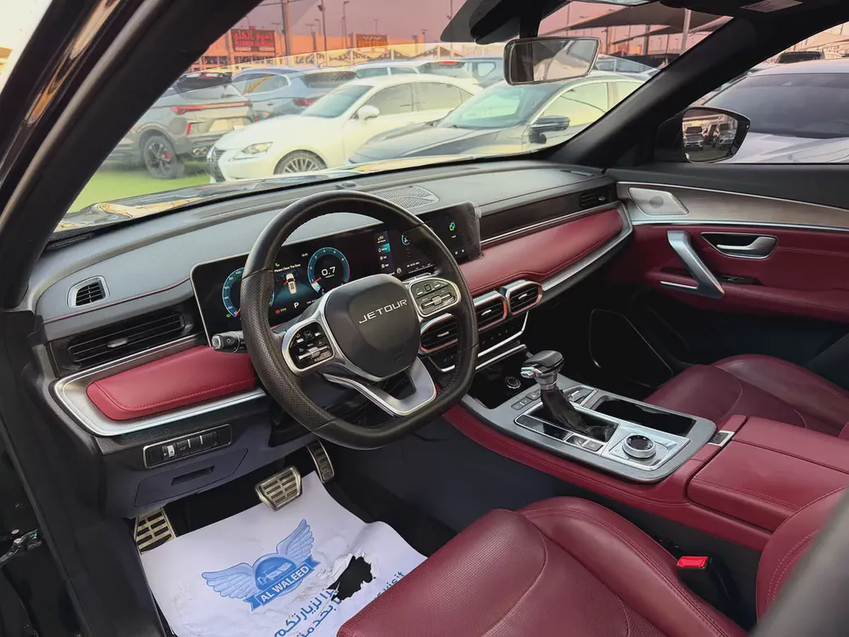 JETOUR X70 PLUS—2024–GCC—FREE ACCIDENT—ORIGINAL PAINT—SERVES AGENCY-UNDER WARRANTE-LOW MILAGE-13-13