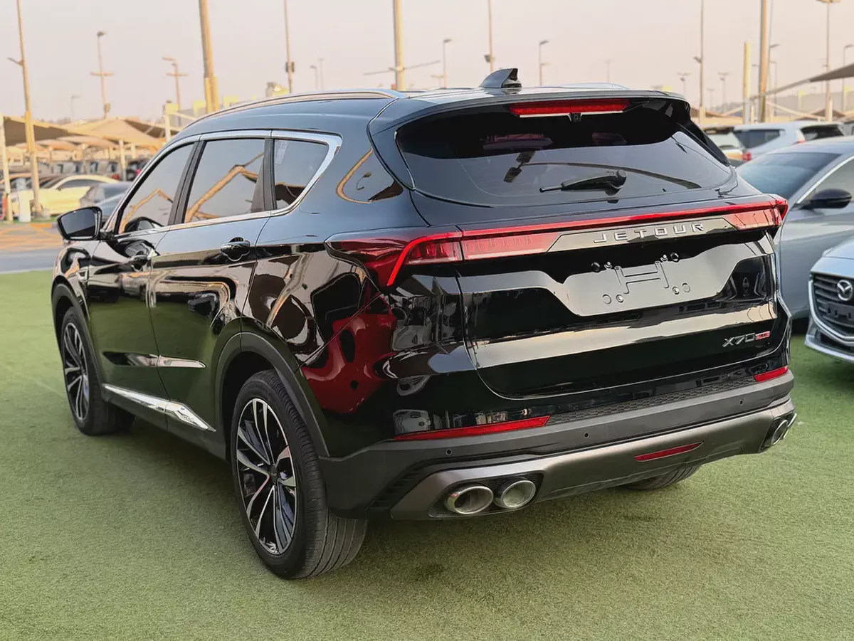JETOUR X70 PLUS—2024–GCC—FREE ACCIDENT—ORIGINAL PAINT—SERVES AGENCY-UNDER WARRANTE-LOW MILAGE-4-4