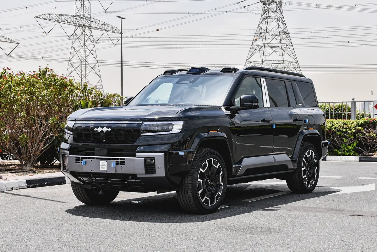Denza Leopard 8 Flagship 2026 | Brand New | Luxury Hybrid SUV