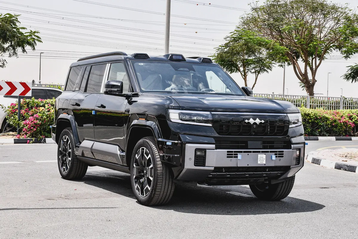 Denza Leopard 8 Flagship 2026 | Brand New | Luxury Hybrid SUV-2-2