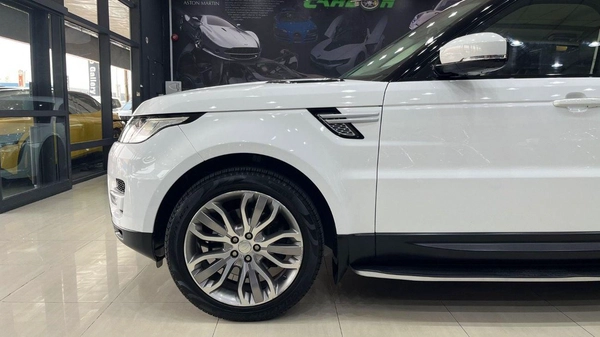 Land Rover Range Rover Sport HSE