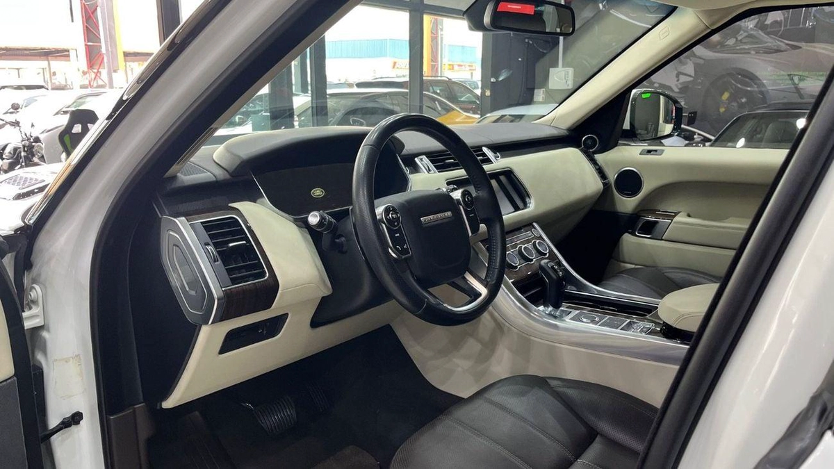 Land Rover Range Rover Sport HSE-14-14