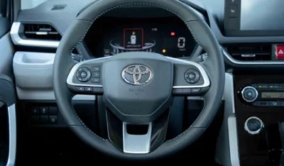 Toyota Veloz GX Toyota Veloz 2025 Toyota Veloz V 1.5 - Black inside Black-9