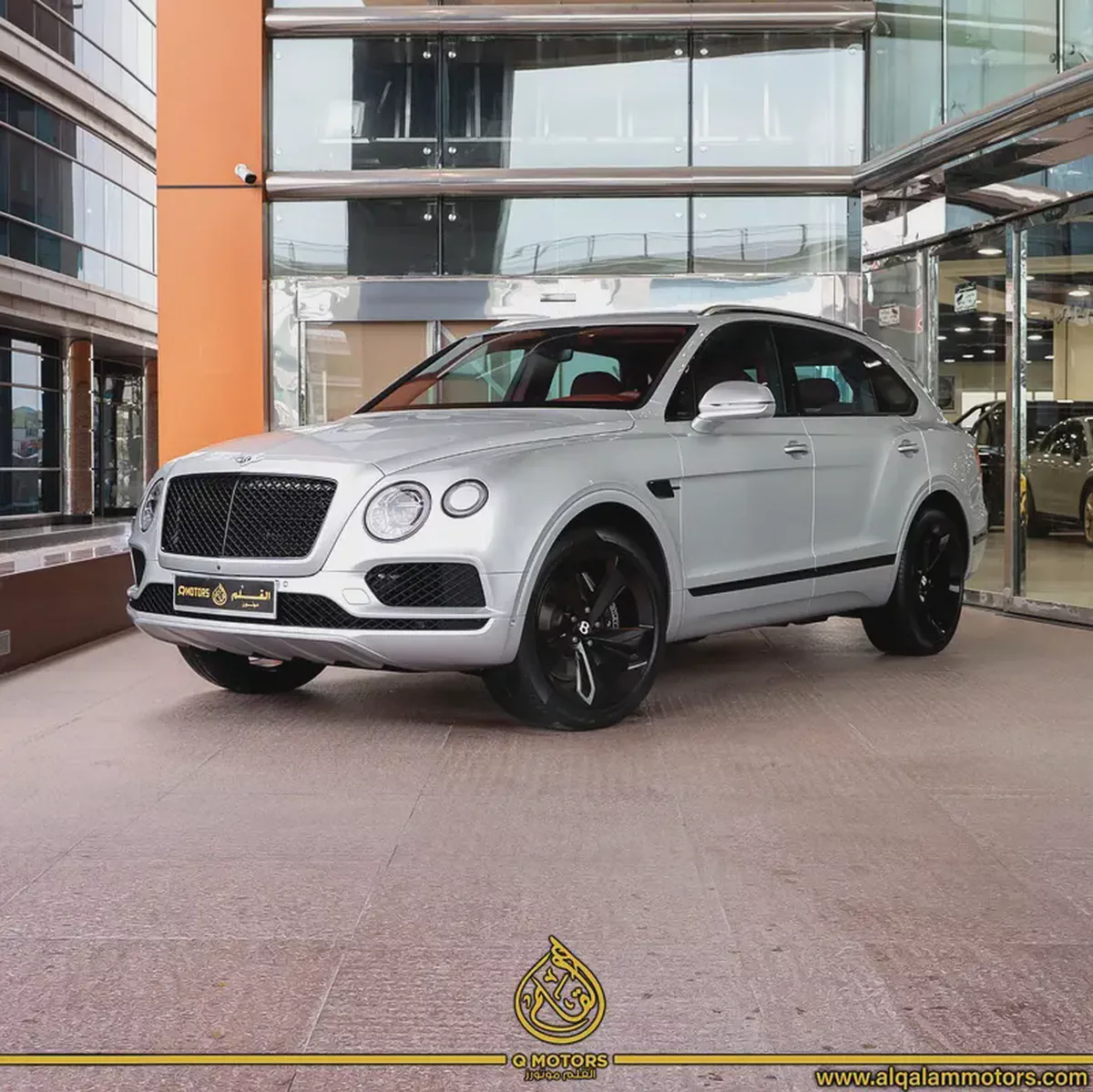 Bentley Bentayga W12 2018 - GCC Specs - Done 64,000KM